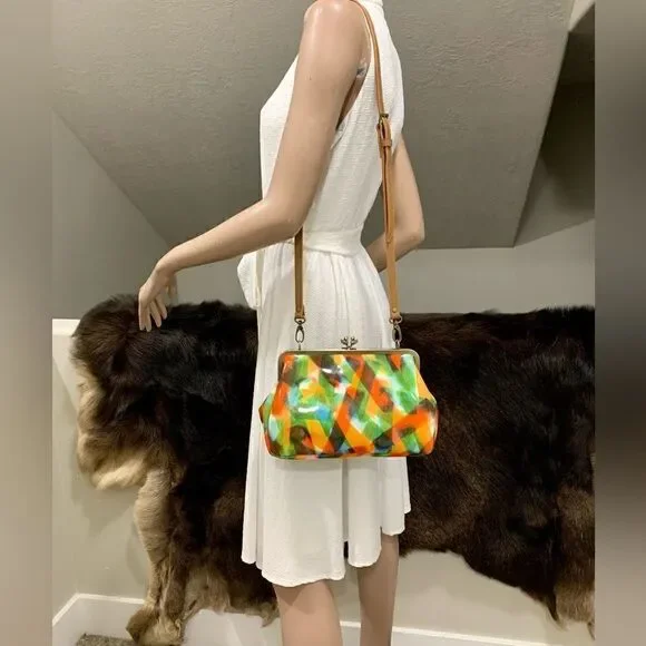 Handmade Genuine Leather Abstract Print “Birds” Kisslock Wristlet/Crossbody - Picture 7 of 17